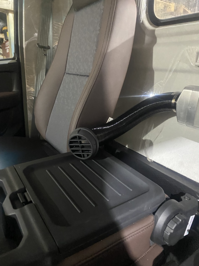 Монтаж отопителя, предпускового подогревателя и ДУТ на HOWO T3 Монтаж отопителя, предпускового подогревателя и ДУТ на HOWO T3